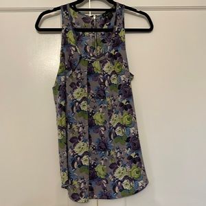 Woman’s sleeveless blouse Summer Blowout!!!